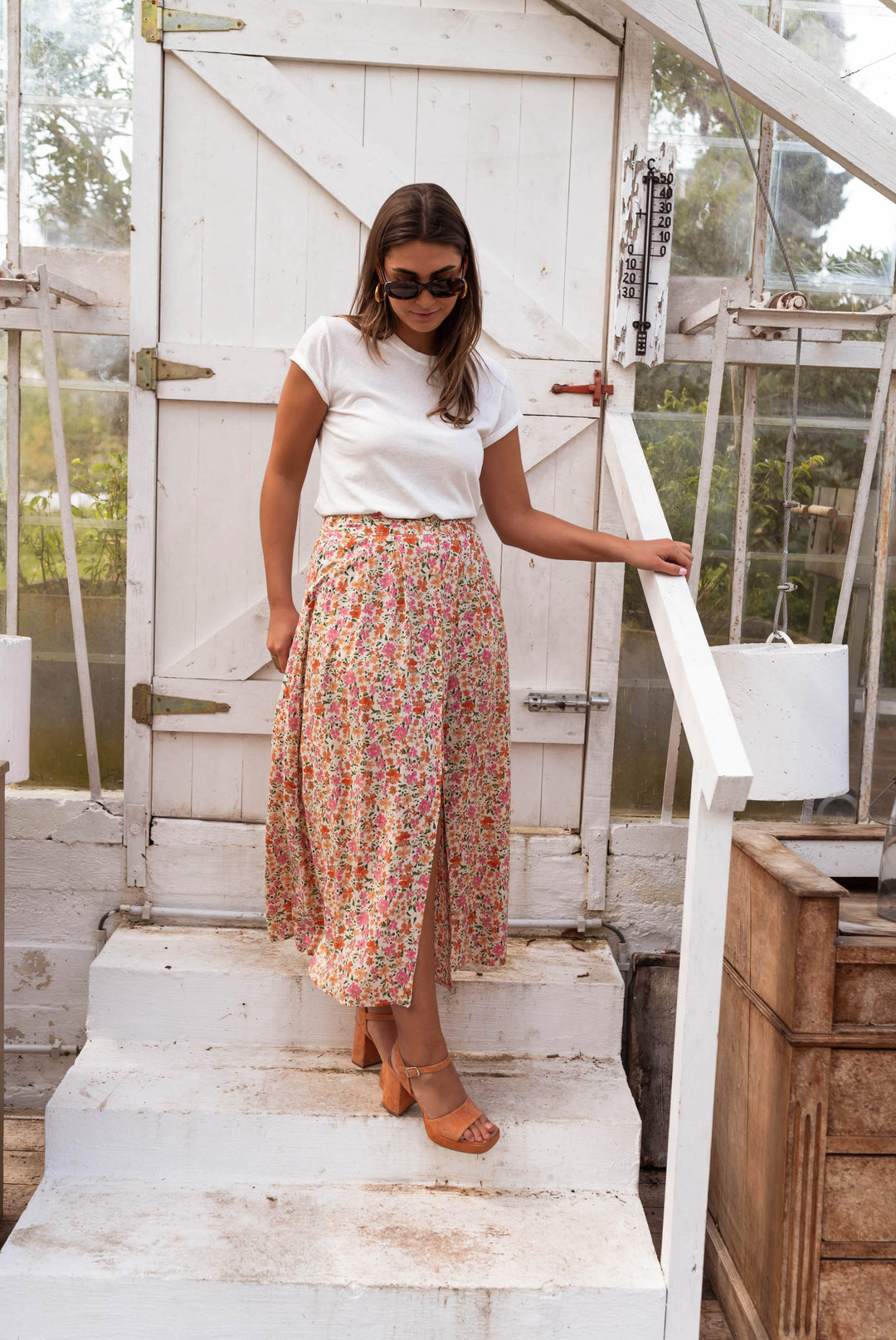 LIA™ | THE AIRY SLIT SKIRT